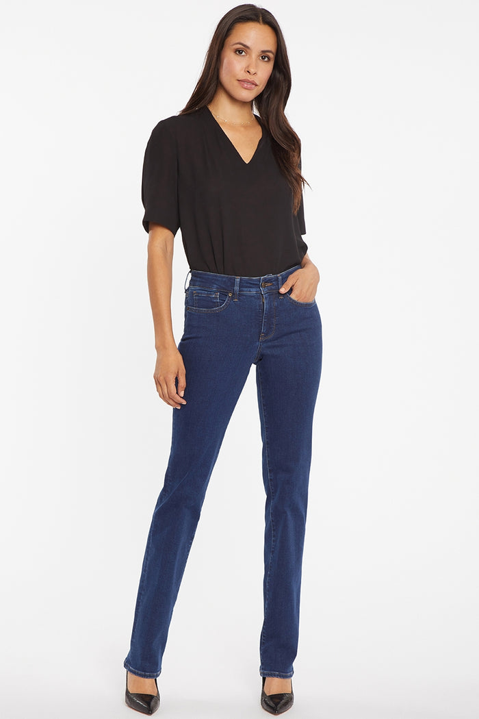 Marilyn Straight Jeans Medium Blue Premium Denim | Quinn