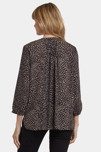 Pintuck Blouse | Camille La Vie | Blouse | NYDJ