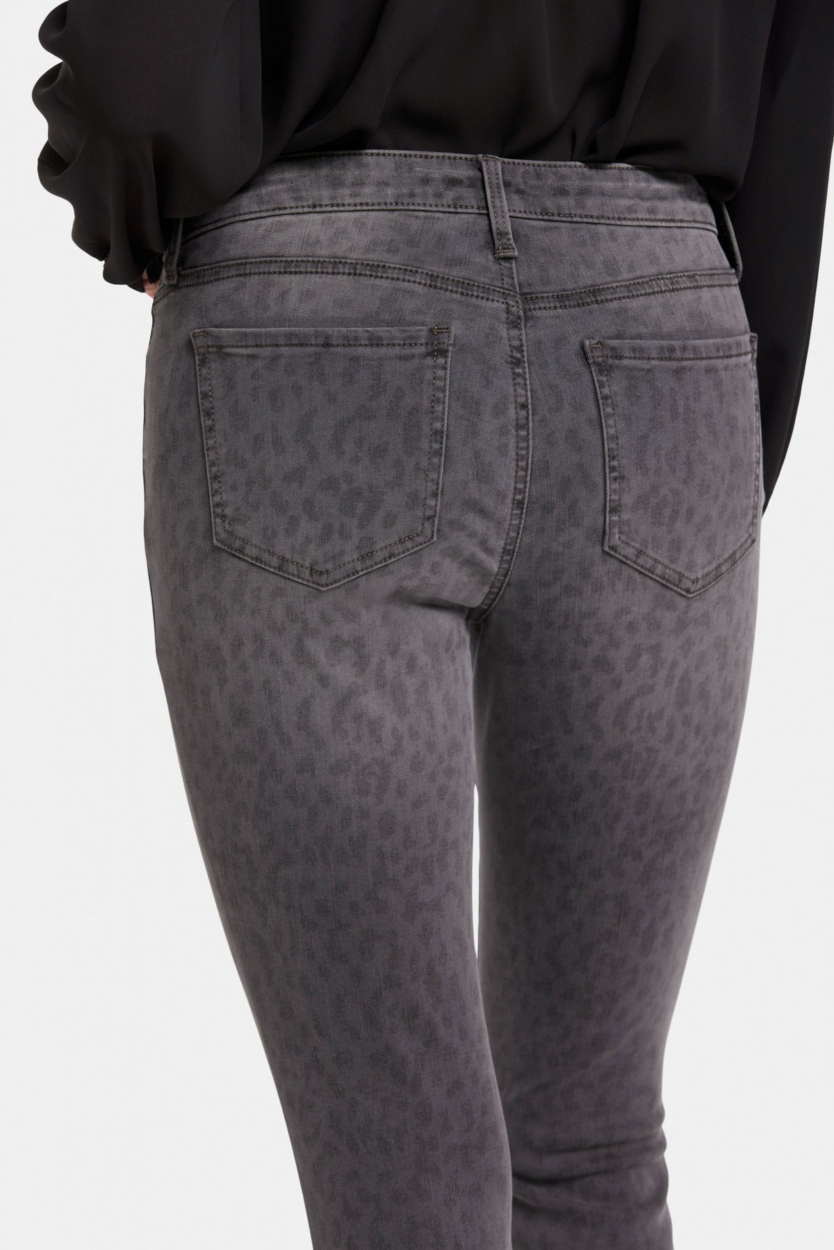 Ami Skinny Jeans Grey Leopard Print | Wild Spirit | Denim | NYDJ